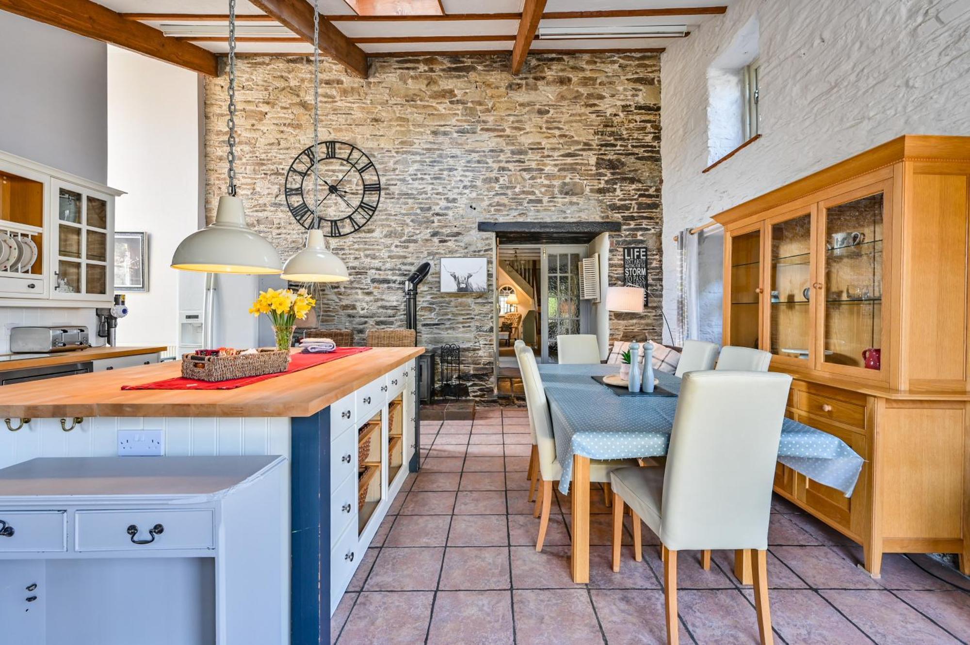 Polean Farm Cottages - With Free Animal Feeding And Pony Rides And Free Access To A Nearby Pool Looe Esterno foto